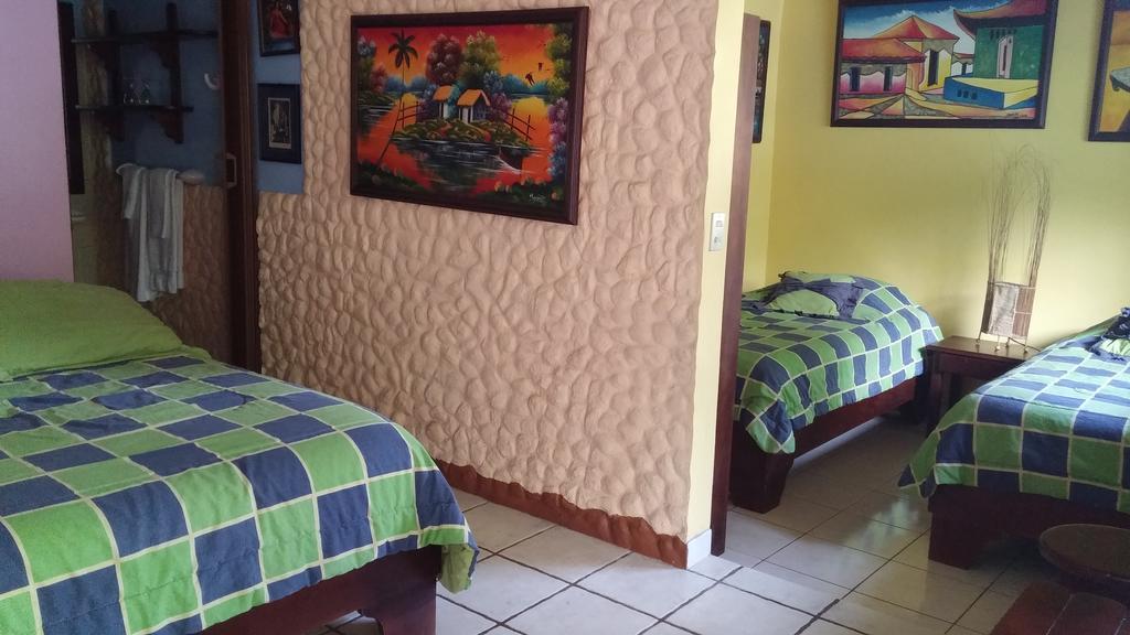 Hotel Vagabondo La Fortuna 客房 照片