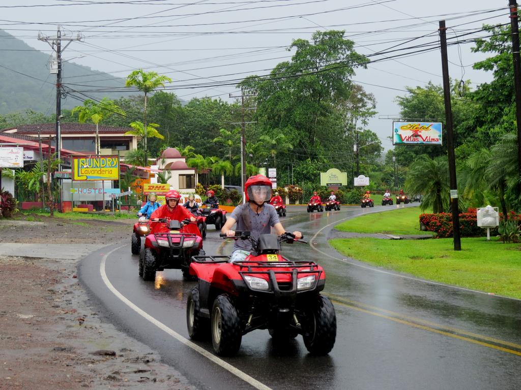 Hotel Vagabondo La Fortuna 外观 照片