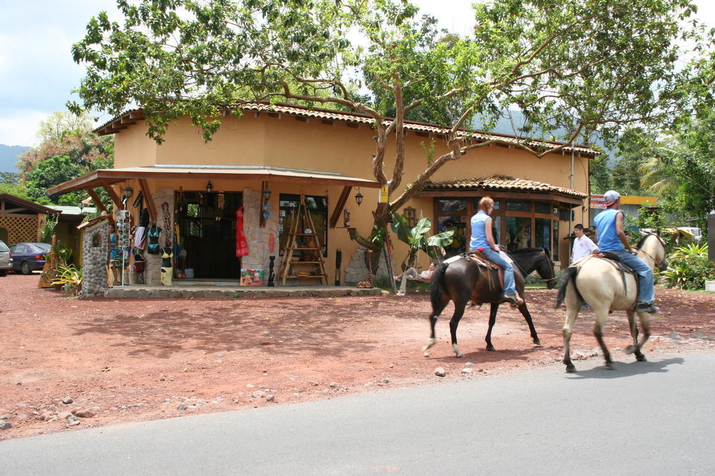 Hotel Vagabondo La Fortuna 外观 照片